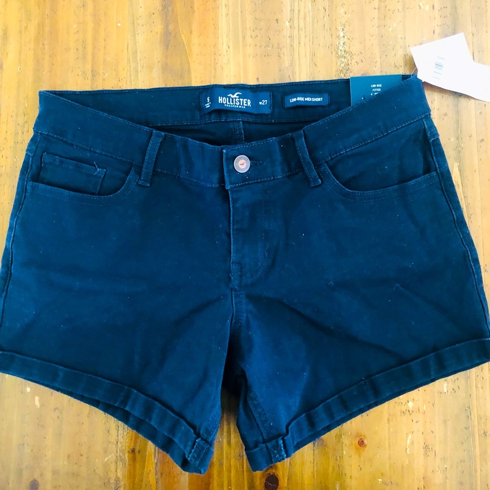 Hollister low rise midi shorts size 5 nwt!